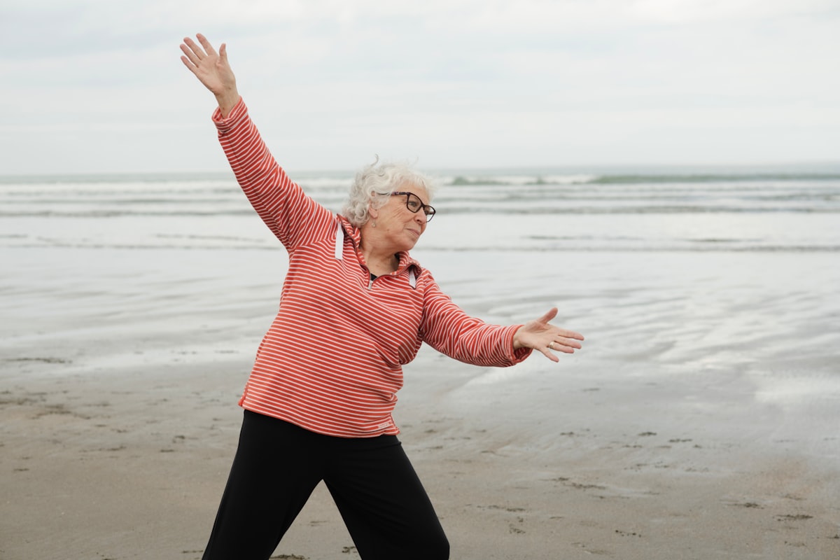 Fresh vegetables and omega-3 foods supporting joint health